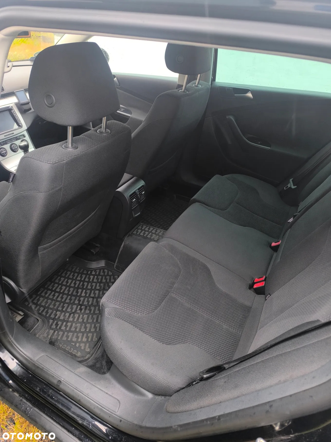 Volkswagen Passat 2.0 TDI Comfortline - 12