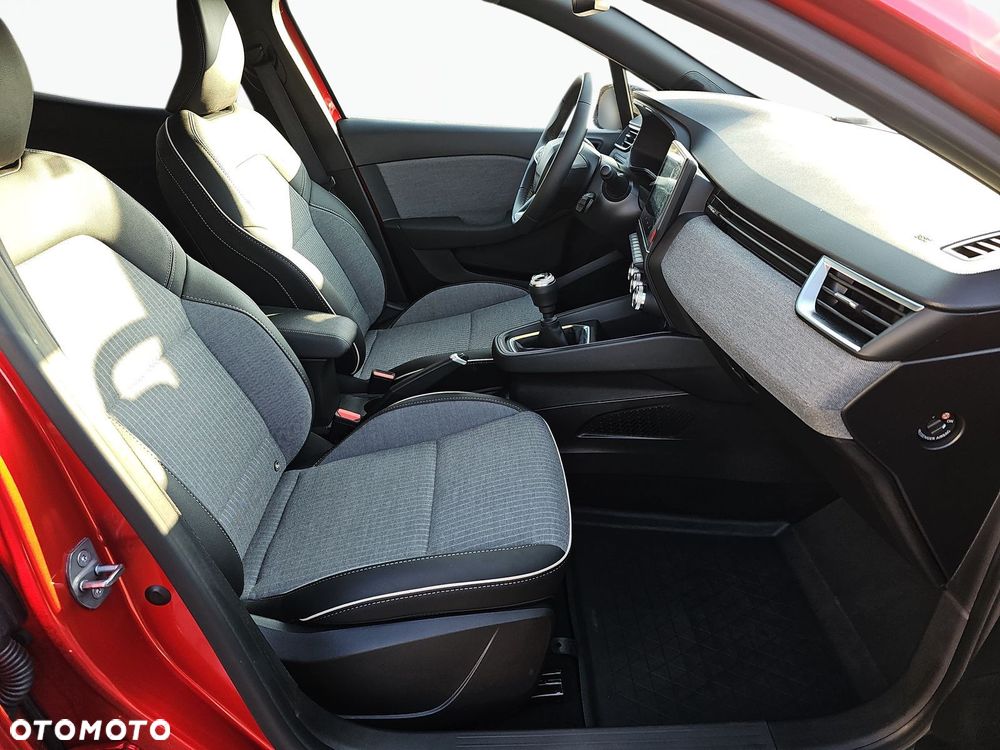 Renault Clio 1.0 TCe Techno - 16