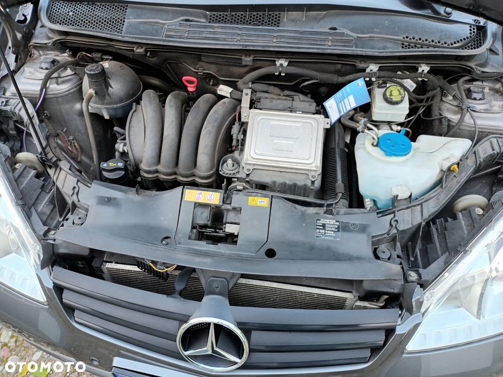 Mercedes-Benz Klasa A 160 BlueEFFICIENCY Avantgarde - 34
