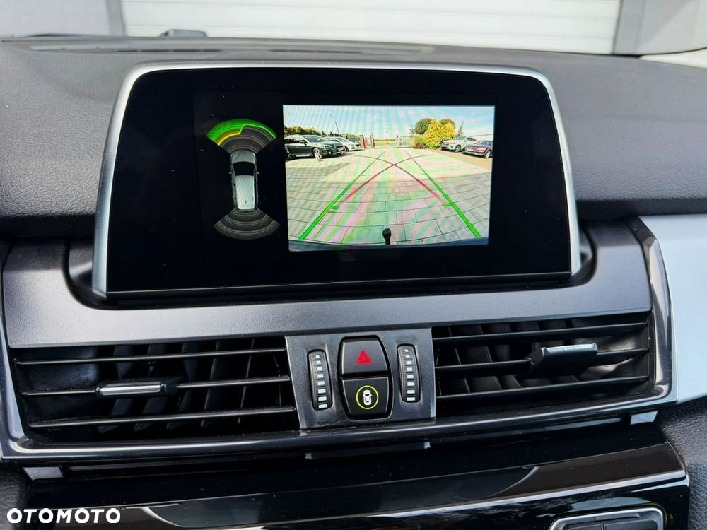 BMW Seria 2 218d xDrive Advantage - 16