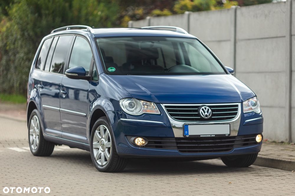 Volkswagen Touran 2.0 TDI DPF Highline - 9