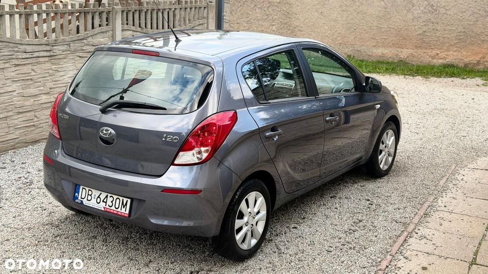 Hyundai i20 - 13