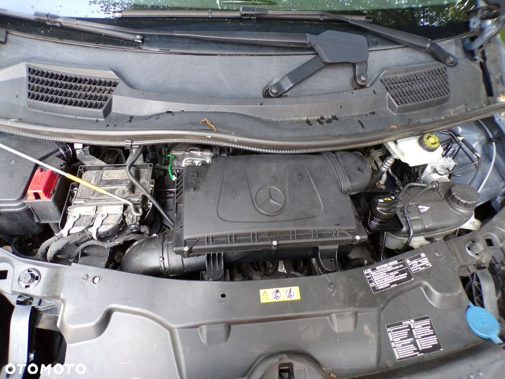 Mercedes-Benz Vito - 21