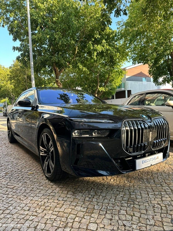 BMW i7 xDrive60 Pack Desportivo M
