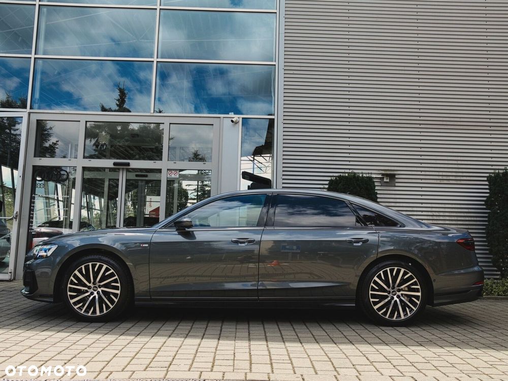 Audi A8 - 11