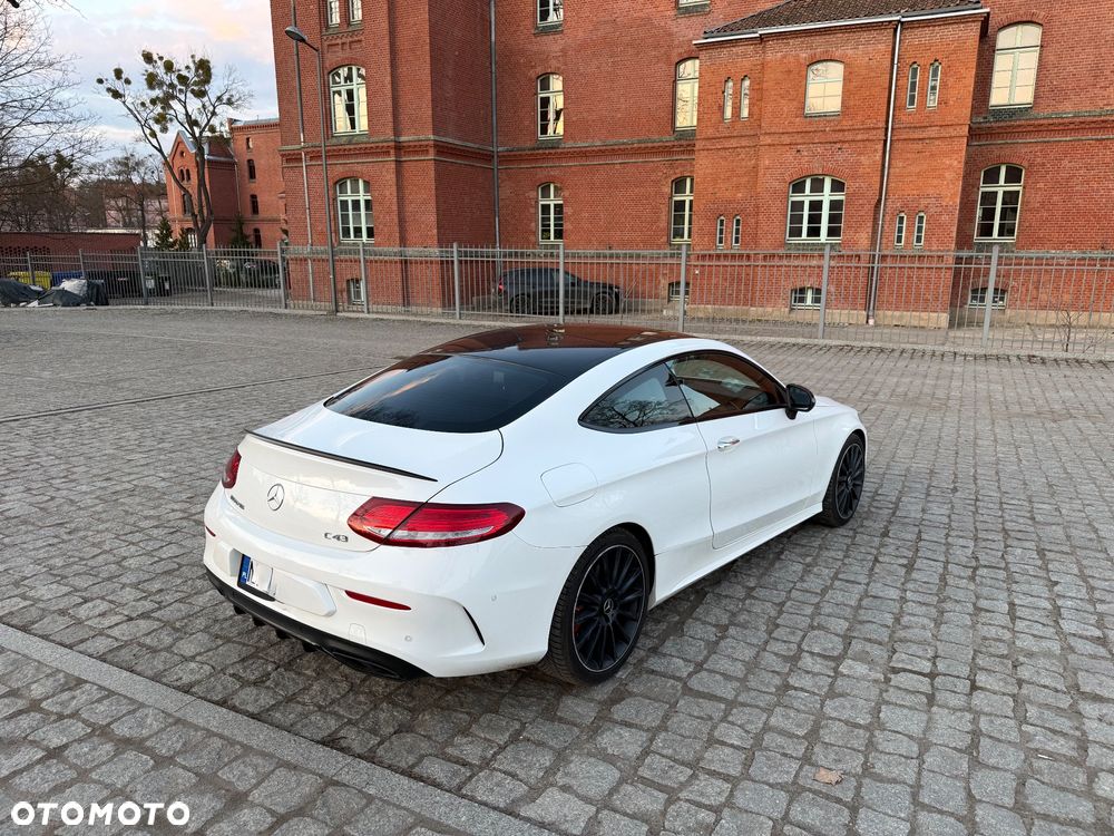 Mercedes-Benz Klasa C AMG 43 4Matic 9G-TRONIC Night Edition - 10
