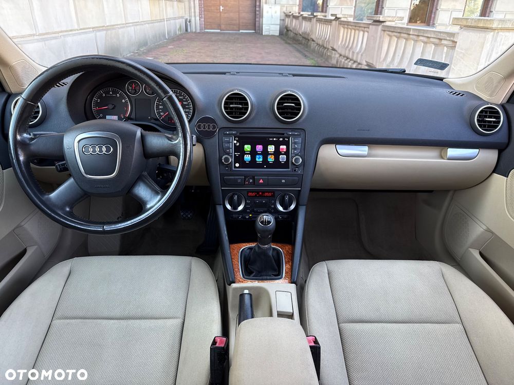 Audi A3 1.6 Ambiente - 25