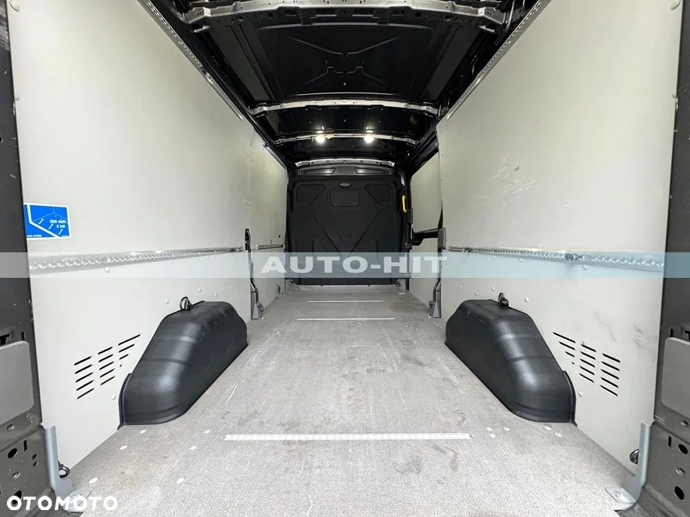 Ford Transit - 6