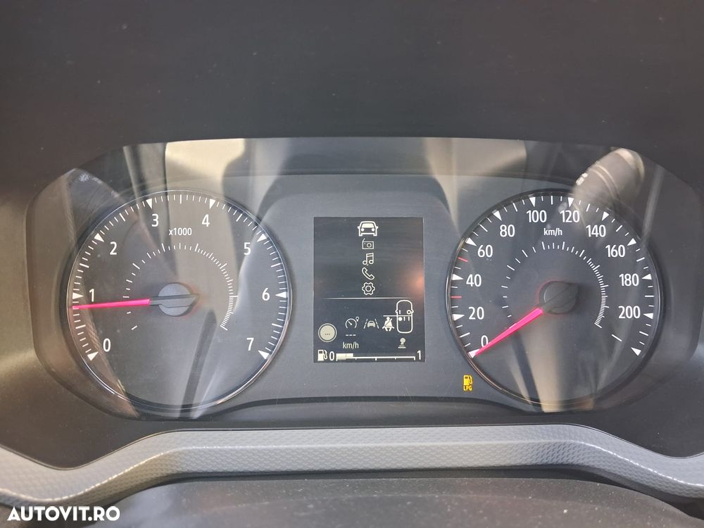 Dacia Duster ECO-G 100 Essential - 13