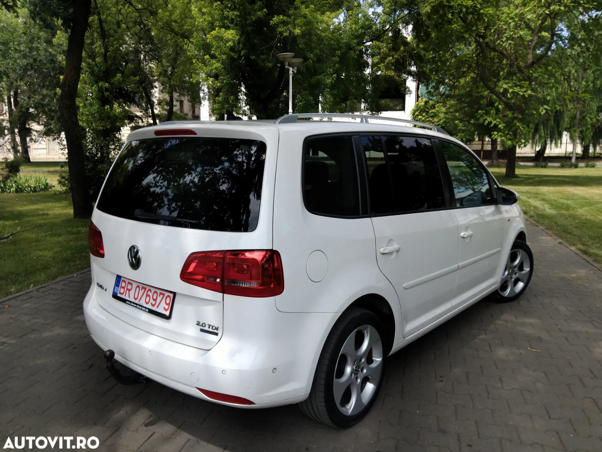 Volkswagen Touran 2.0 TDI DPF BlueMotion Technology Life - 3