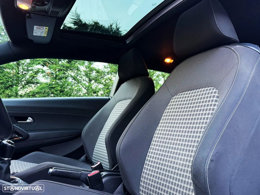 VW Scirocco 2.0 TDI Sport - 17