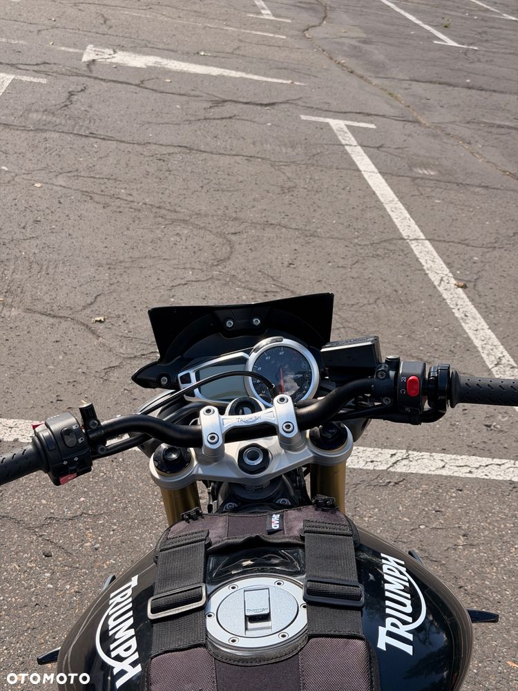 Triumph Street Triple - 6