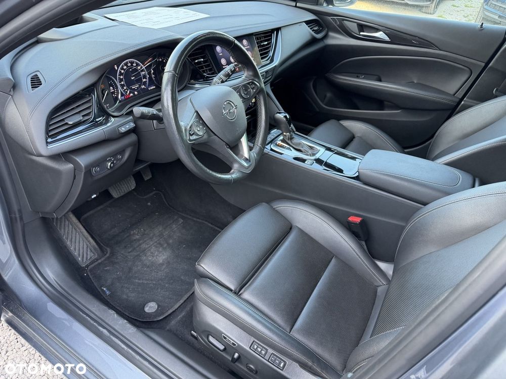 Opel Insignia - 19