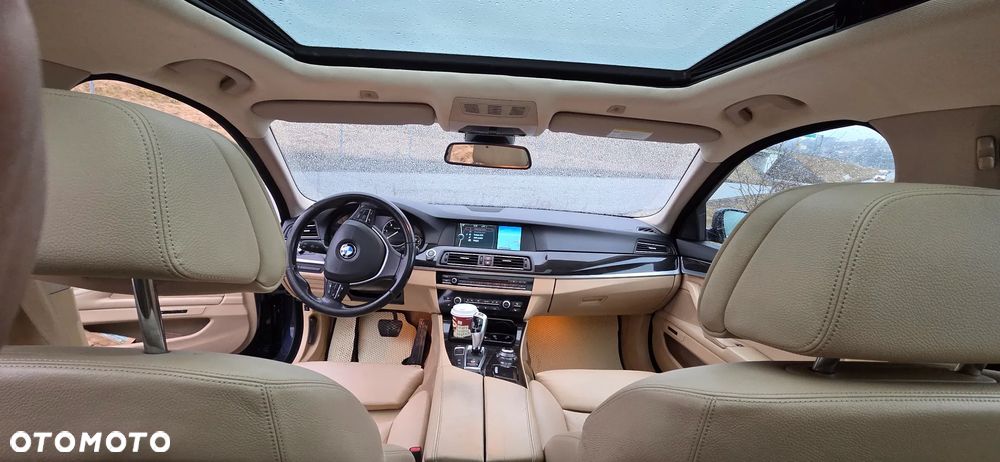 BMW Seria 5 530d xDrive Luxury Line - 31