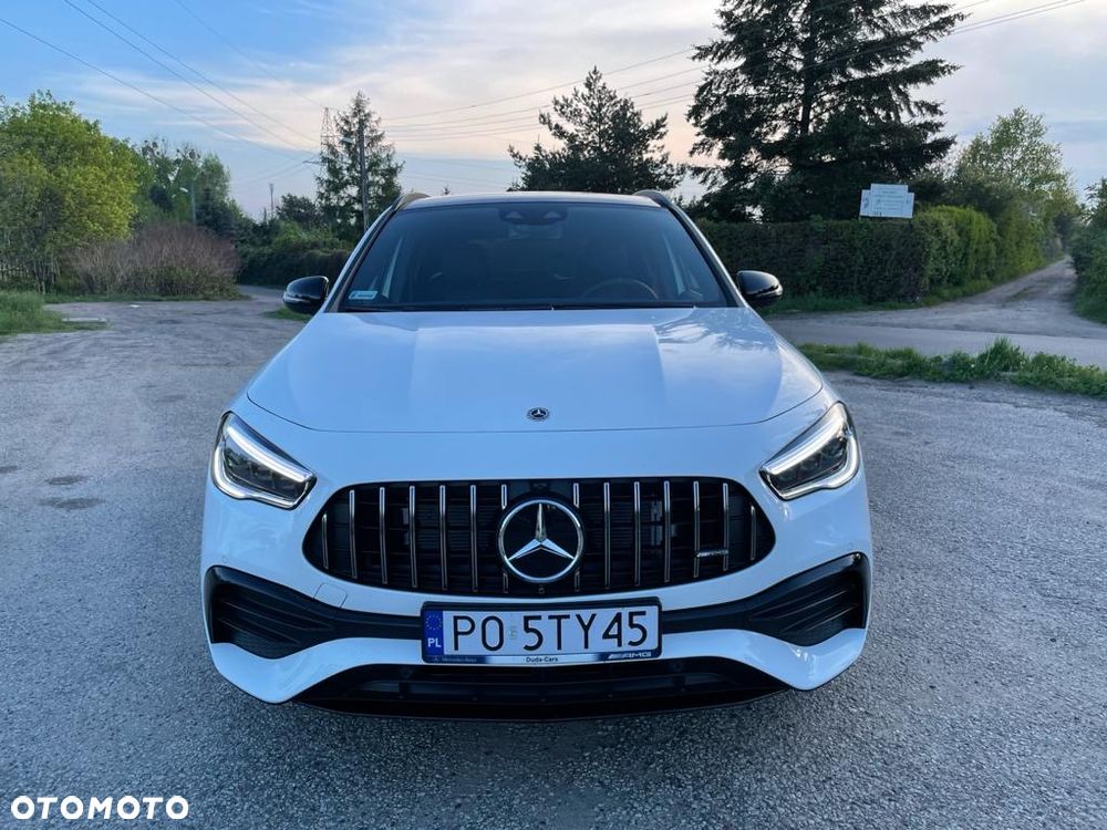 Mercedes-Benz GLA - 1