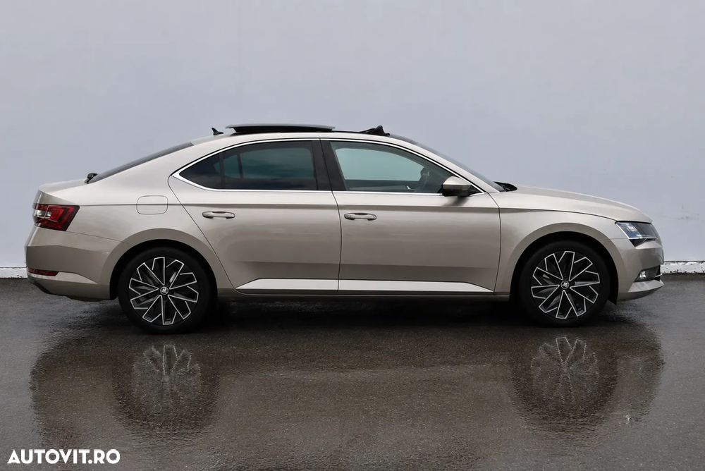 Skoda Superb 2.0 TSI DSG Style - 9