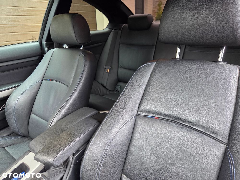 BMW Seria 3 320d DPF - 19