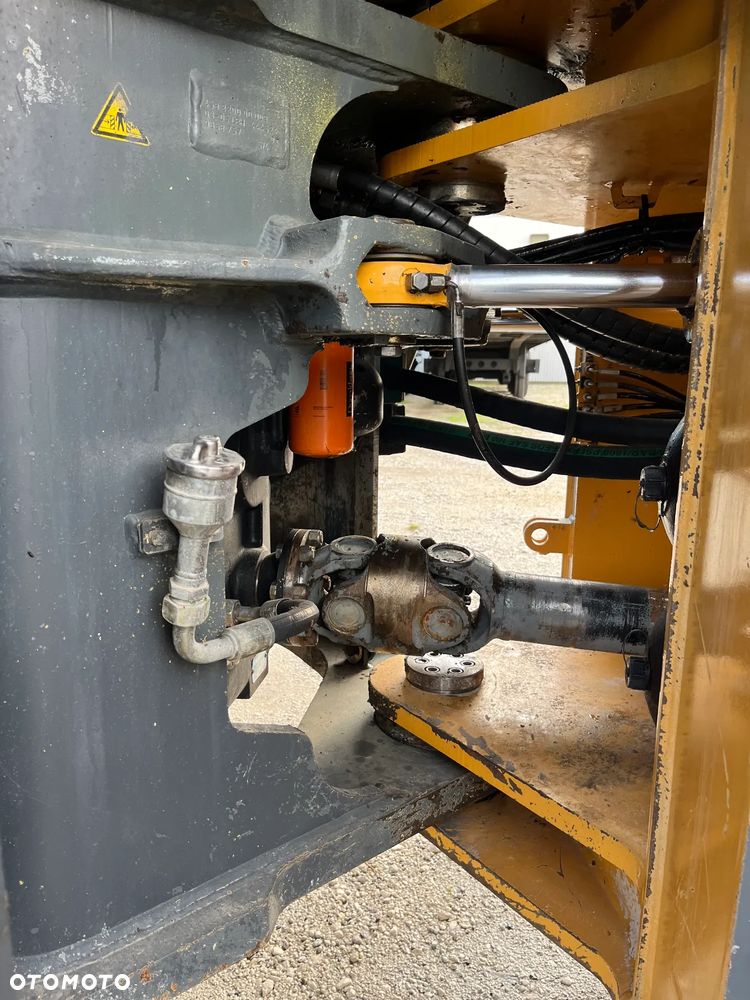 Liebherr - 12