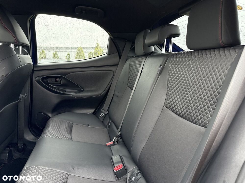 Toyota Yaris - 15