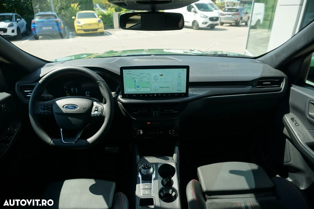 Ford Kuga 2.5 Duratec FWD PHEV ST-Line X - 29