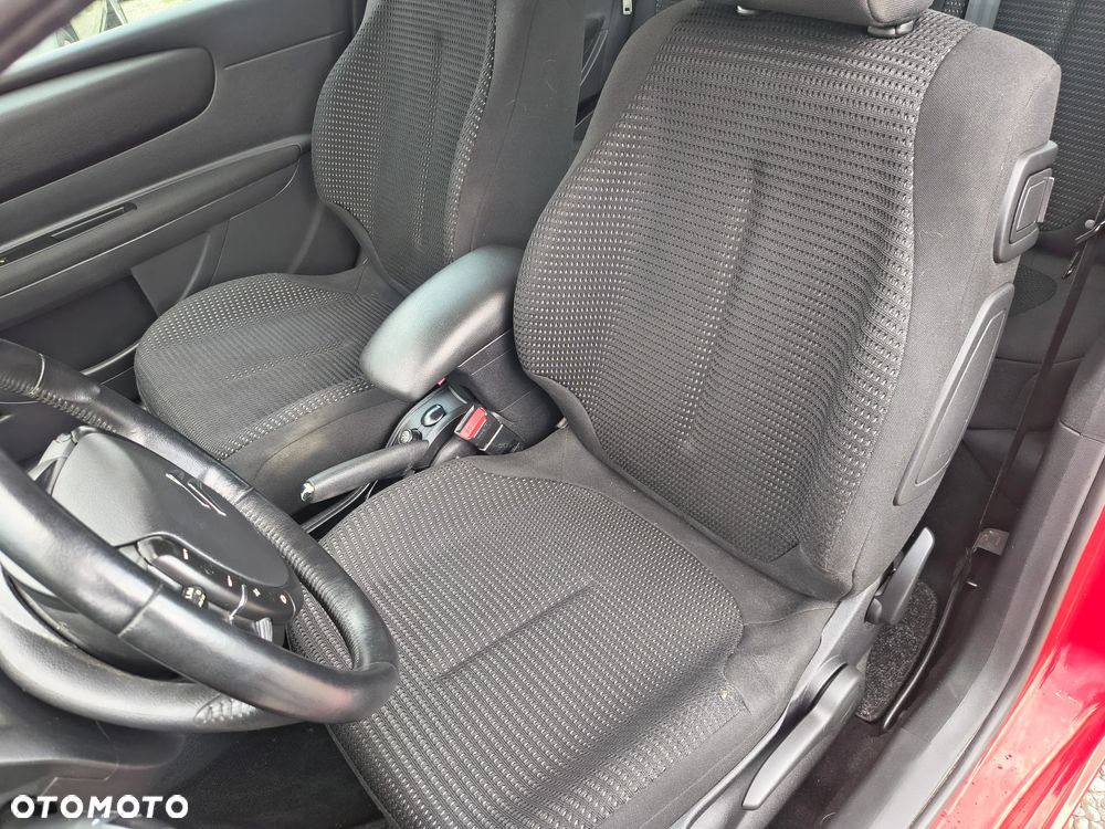 Citroën C4 1.6 16V By Loeb - 16
