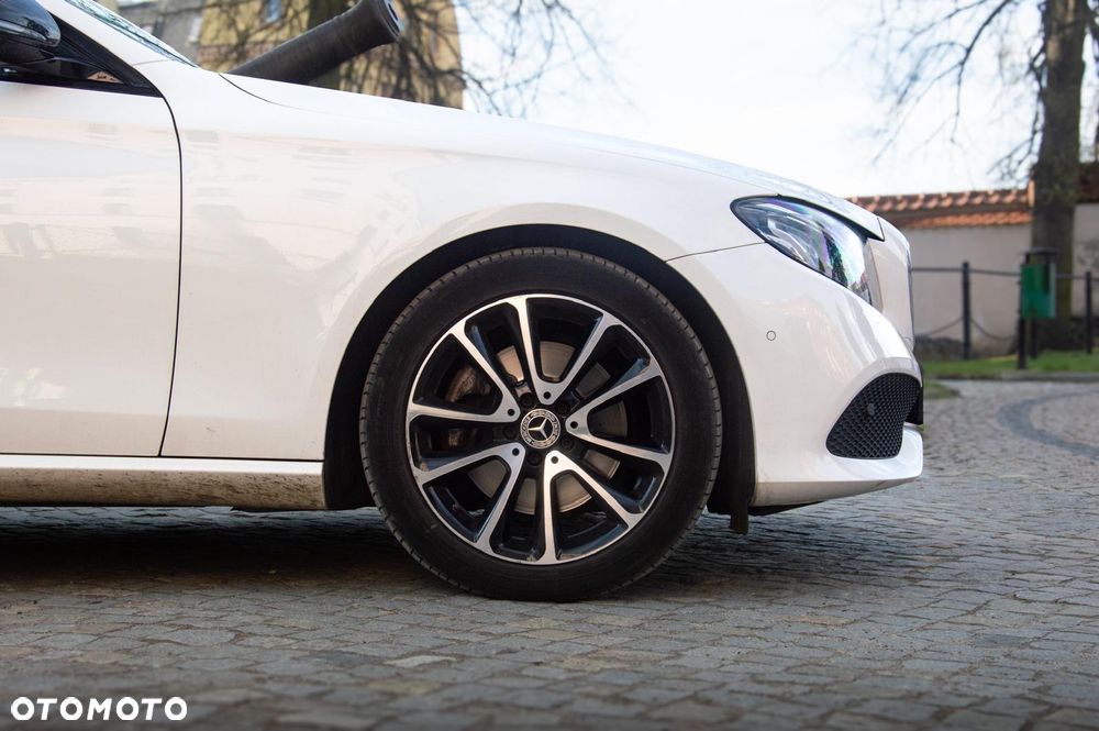 Mercedes-Benz Klasa E - 19