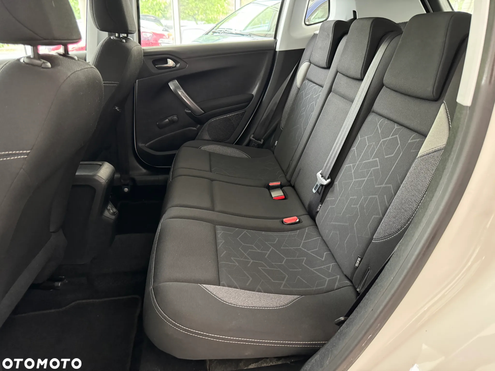 Peugeot 2008 1.2 Pure Tech Active EU6 - 23