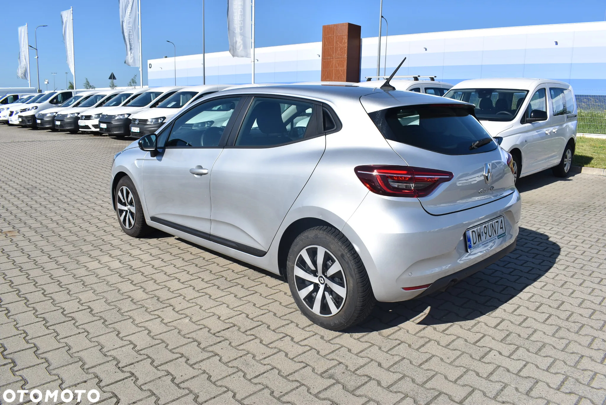 Renault Clio 1.0 TCe Equilibre - 8