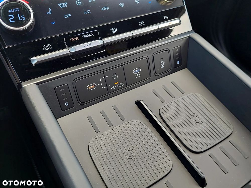 Hyundai Santa Fe 1.6 T-GDI HEV Calligraphy 4WD 6os - 18