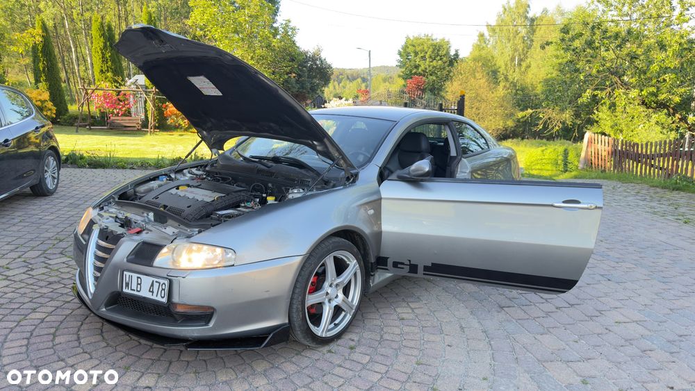 Alfa Romeo GT 2.0 JTS Distinctive Sportiva - 8