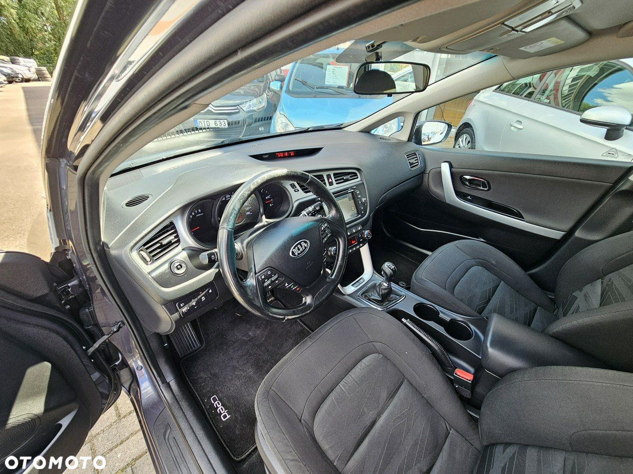 Kia Ceed 1.4 CVVT SW Dream Team Edition - 15