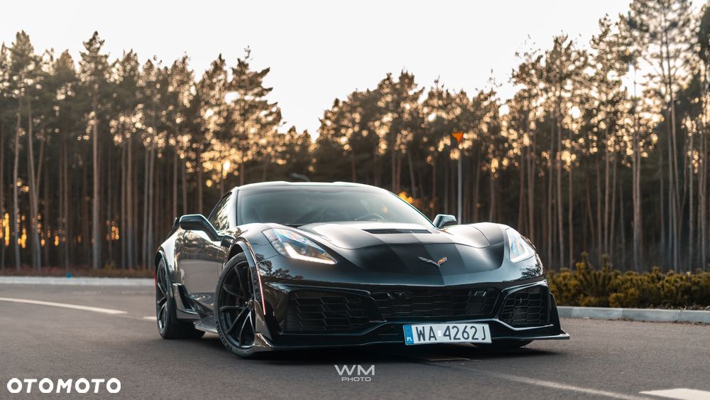 Chevrolet Corvette - 1