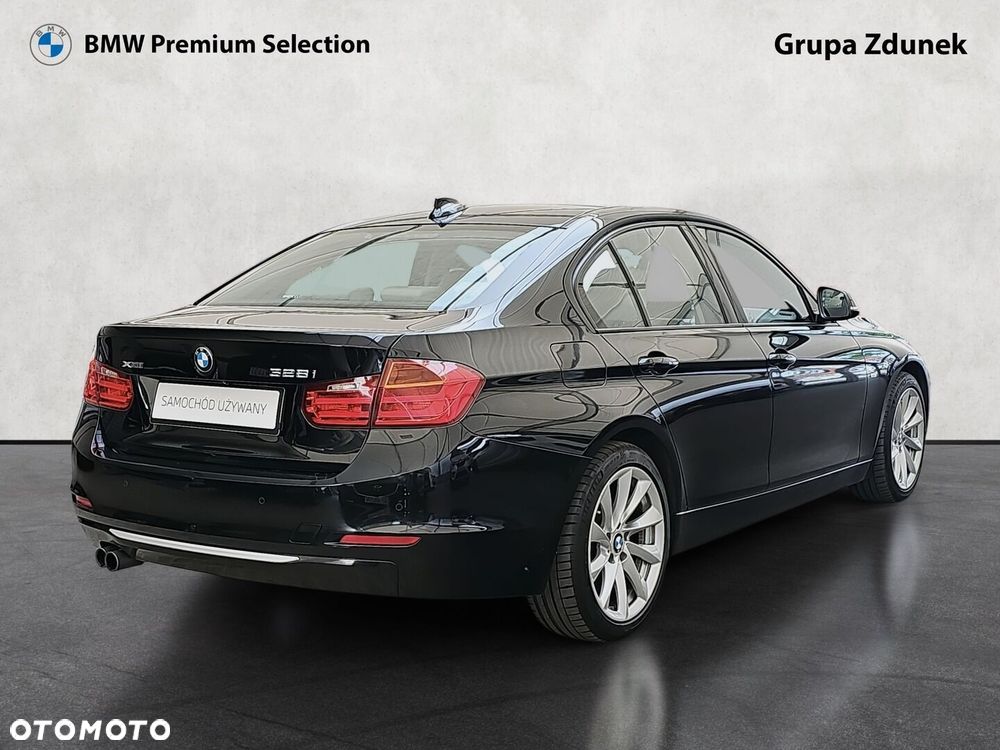 BMW Seria 3 328i xDrive - 6