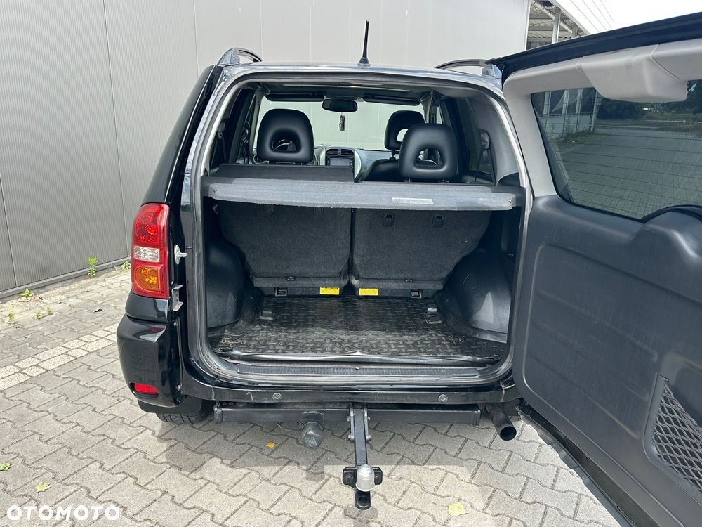 Toyota RAV4 - 11