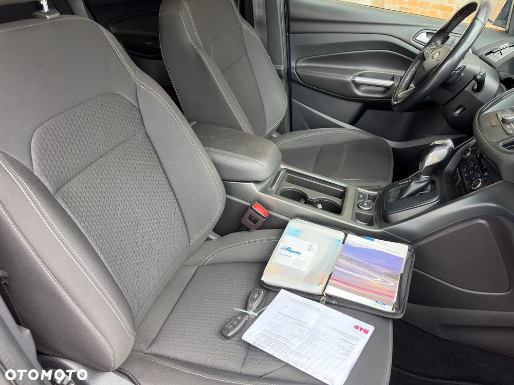 Ford Kuga 2.0 TDCi 4x4 Titanium - 24