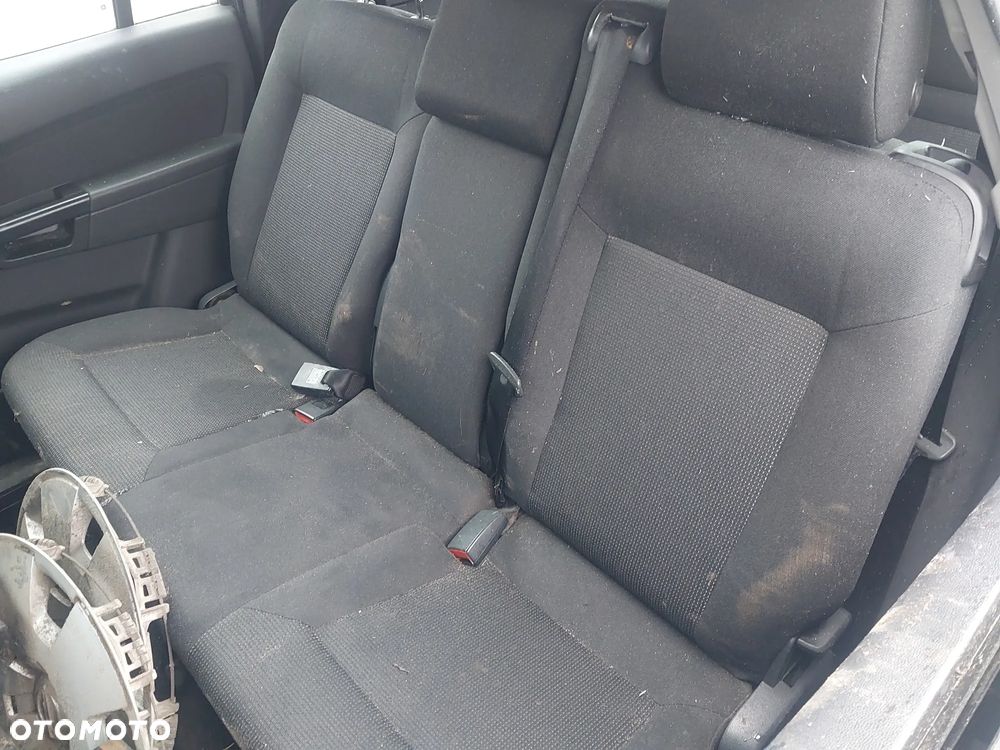 Opel Zafira B silnik 1.9 CDTI JTD kompletny Z19DT 120KM skrzynia biegów M32 sprzęgło dwumasa drzwi prawe przednie tylne przód tył błotnik zderzak tył tylny Z20R czarny szyba czujniki parkowania pdc dwumasa lewarek biegów linki lusterko maglownica pompa wspomagania wtryski pas przedni chłodnica turbina przewód rura wąż wiązka mechanizm panel radio wyświetlacz navi fotel fotele 7 osób magistrala konsola manetki przełącznik belka mcperson sanki hak holowniczy wentylator nawiewu rezystor NA CZĘŚCI WSZYSTKIE CZĘŚCI - 7