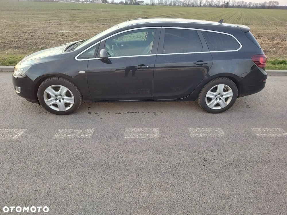 Opel Astra 2.0 CDTI DPF Cosmo - 3