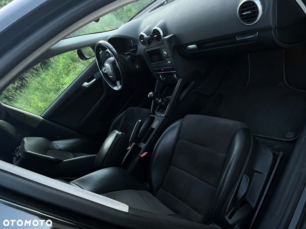 Audi A3 Sportback 2.0 TDI Ambition - 9