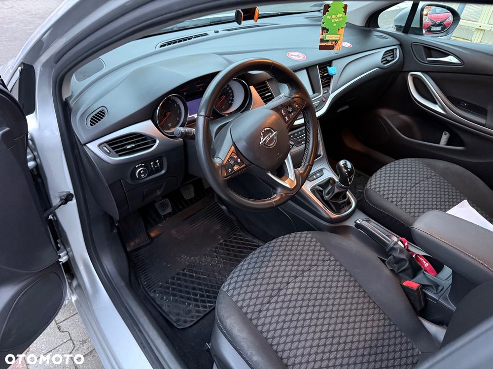Opel Astra - 10