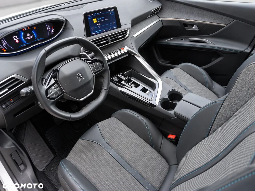 Peugeot 3008 1.2 PureTech Allure Pack S&S EAT8 - 26