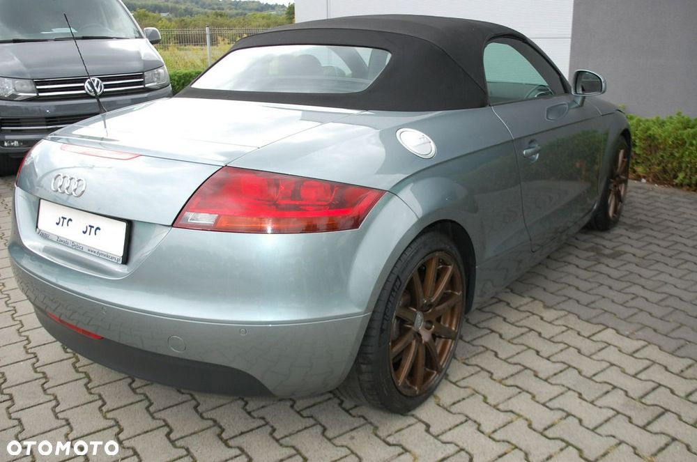 Audi TT Roadster - 3