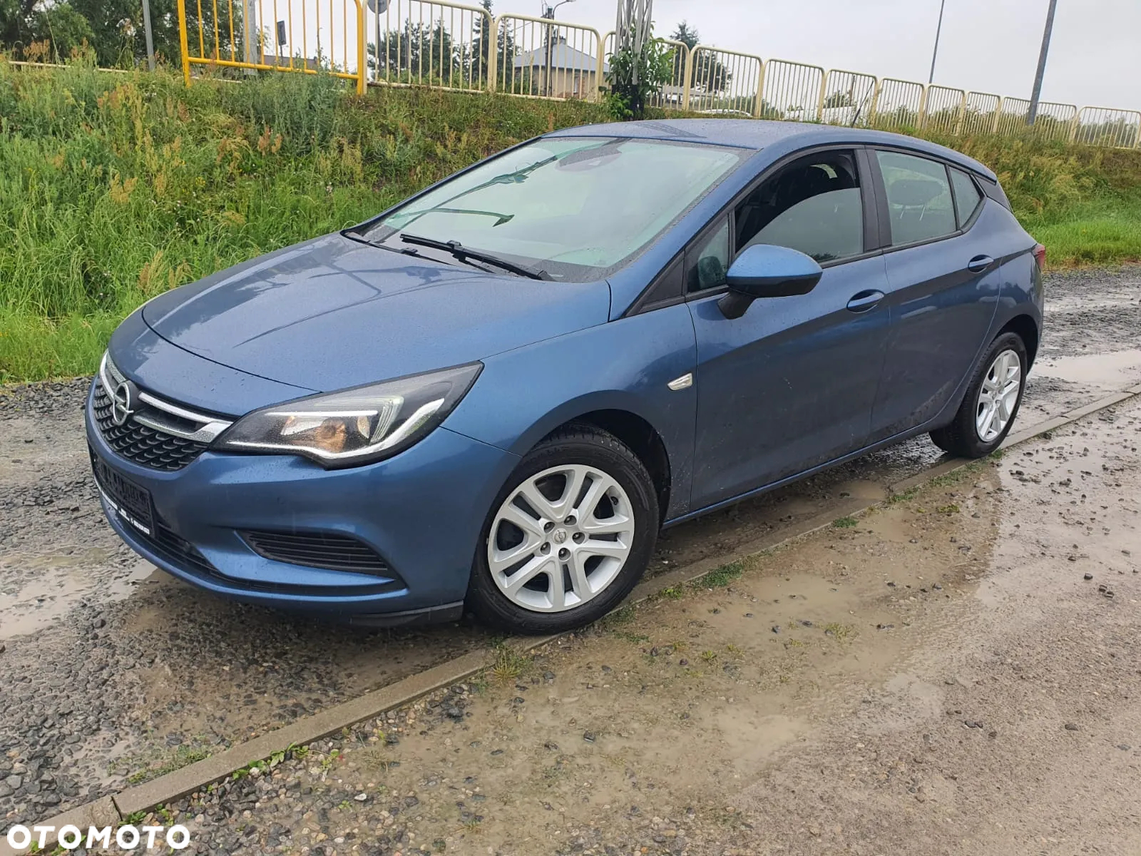 Opel Astra 1.6 D (CDTI) Dynamic - 2