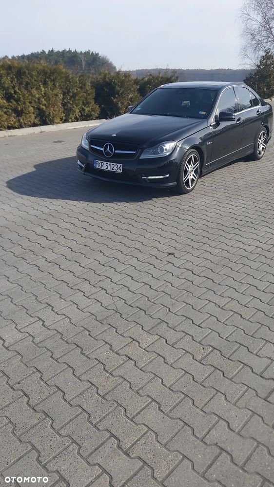 Mercedes-Benz Klasa C 220 CDI 4Matic 7G-TRONIC Avantgarde - 4