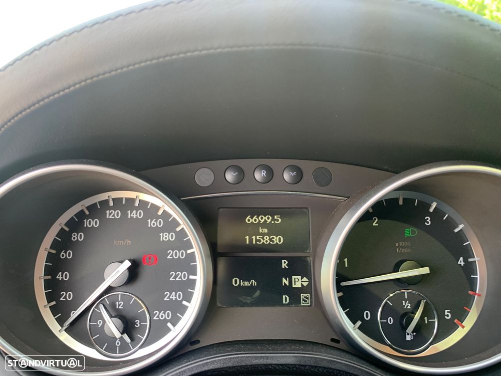 Mercedes-Benz GL 350 CDI BlueEfficiency - 32