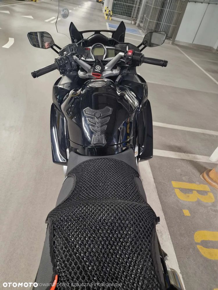 Yamaha FJR - 4
