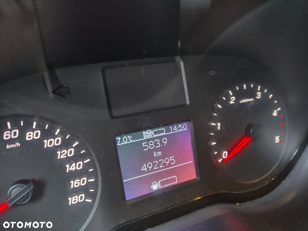 Mercedes-Benz Sprinter - 15