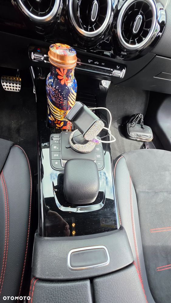 Mercedes-Benz CLA 180 AMG Line 7G-DCT - 18