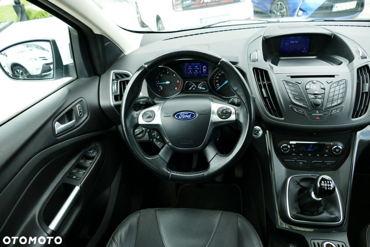 Ford Kuga 2.0 TDCi 2x4 Titanium - 23