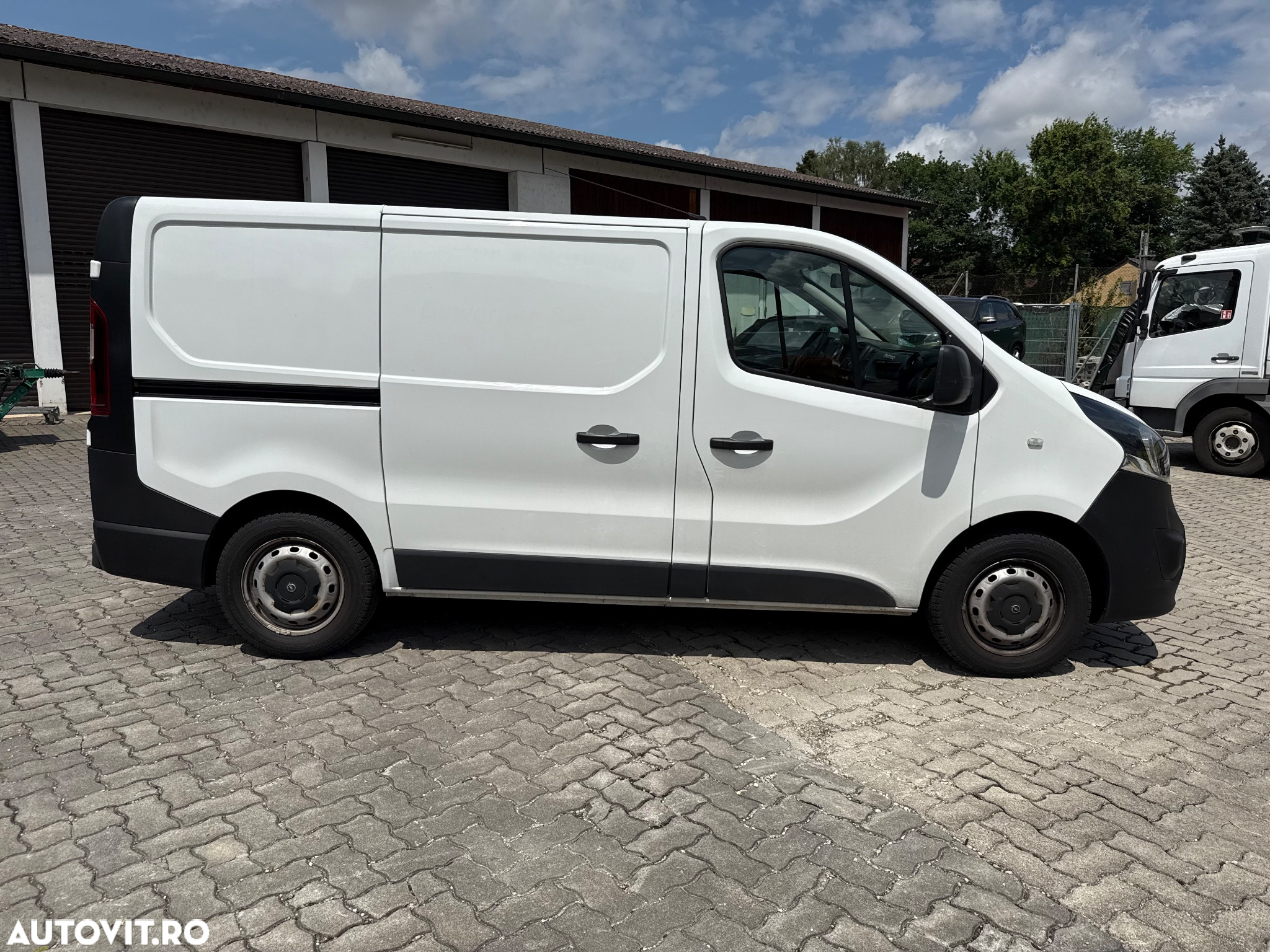 Opel Vivaro - 5
