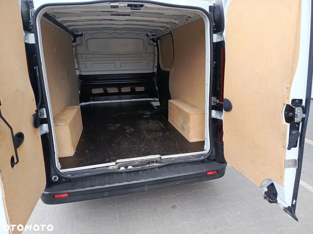 Renault Trafic - 10